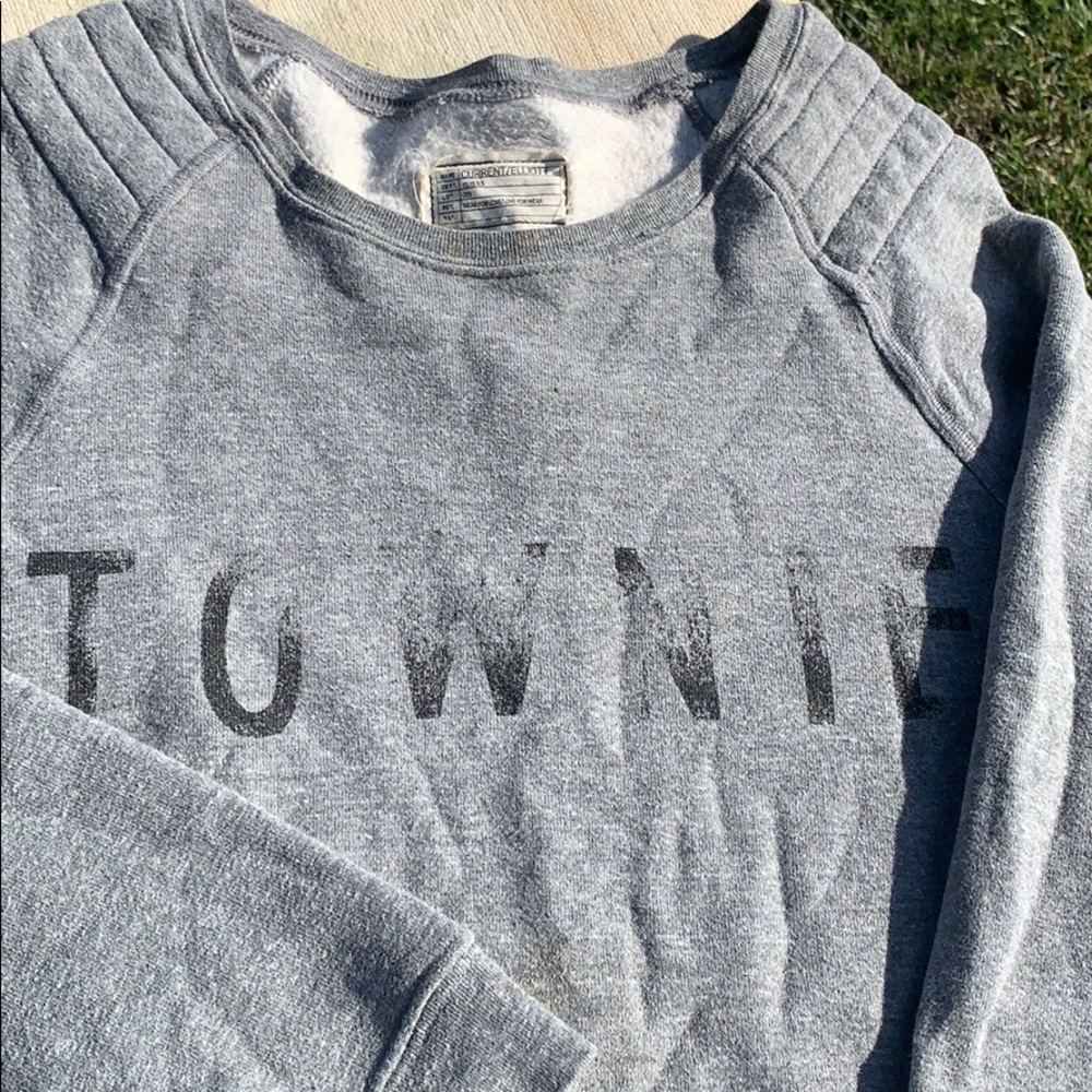 Current elliott sampler sweatshirt.